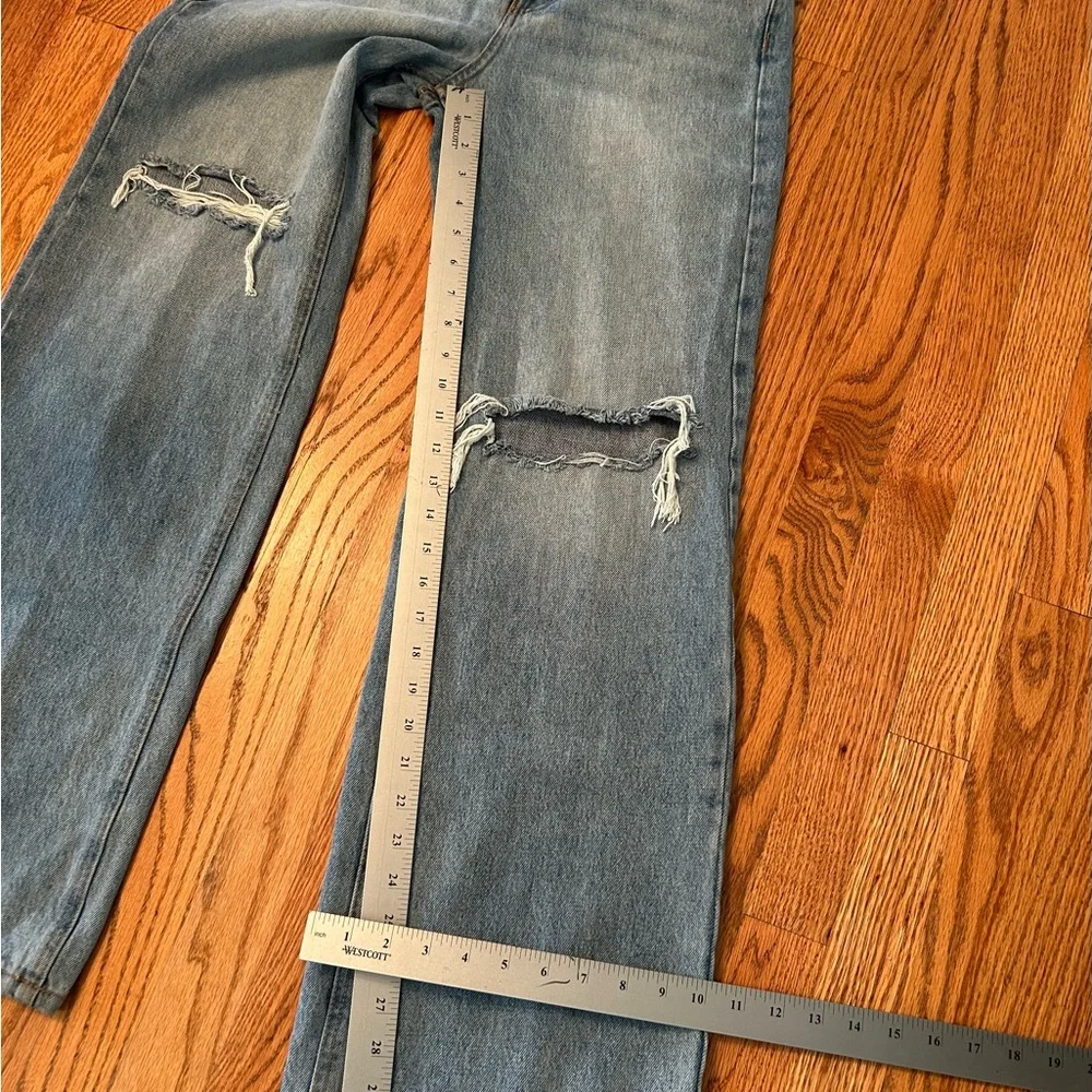 Pull&Bear Boyfriend Jeans, Distressed and Ripped Detail, High Waist, Size 4 / 25 - Picture 9 of 15